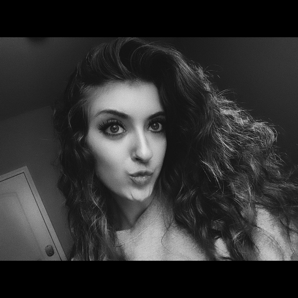 Meet your Posher, Kaitlyn